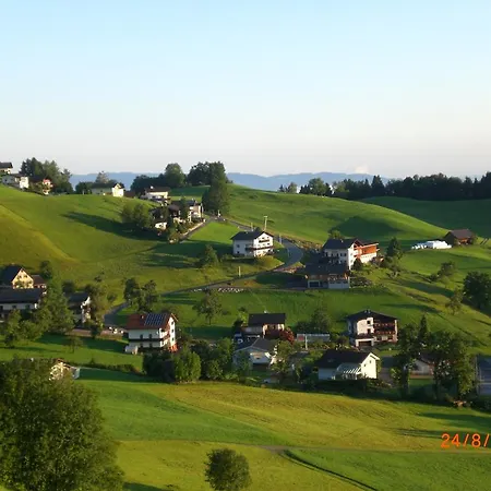 Berghof Latzer Gurtis